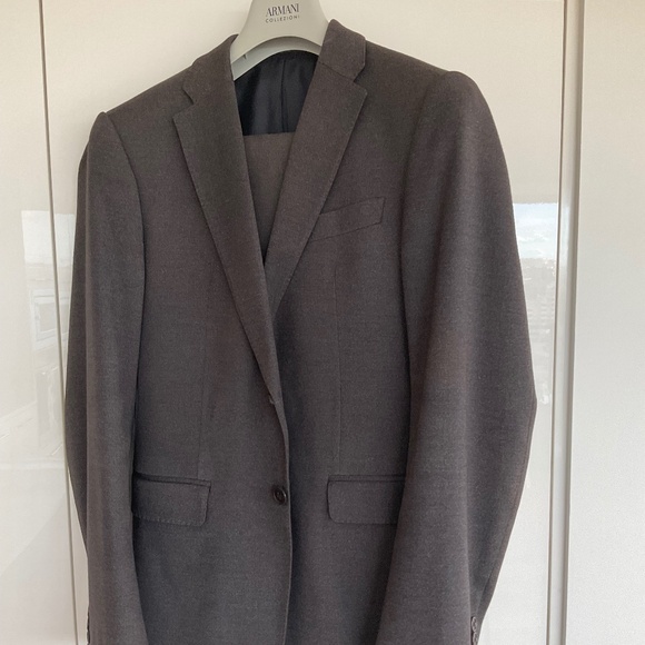 Armani Suit - Picture 1 of 1